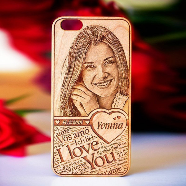 Personalized wooden Mobile Case from Laser Gallery